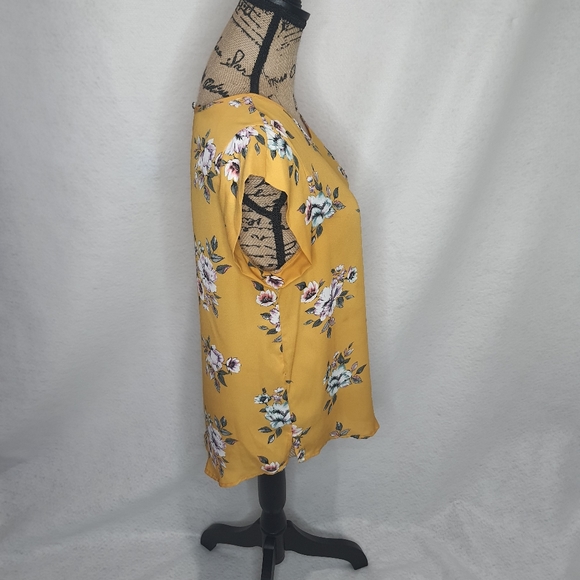 Alice Blue Honey Floral Medium Blouse - Picture 4 of 6